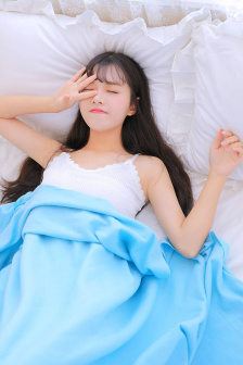 她吃着好甜小D